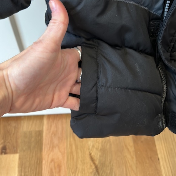 Boys 18 months polyester hooded winter jacket. Blue grey and black color. - Picture 4 of 11